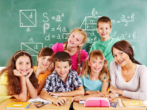 xxx学校**届学生团校成立